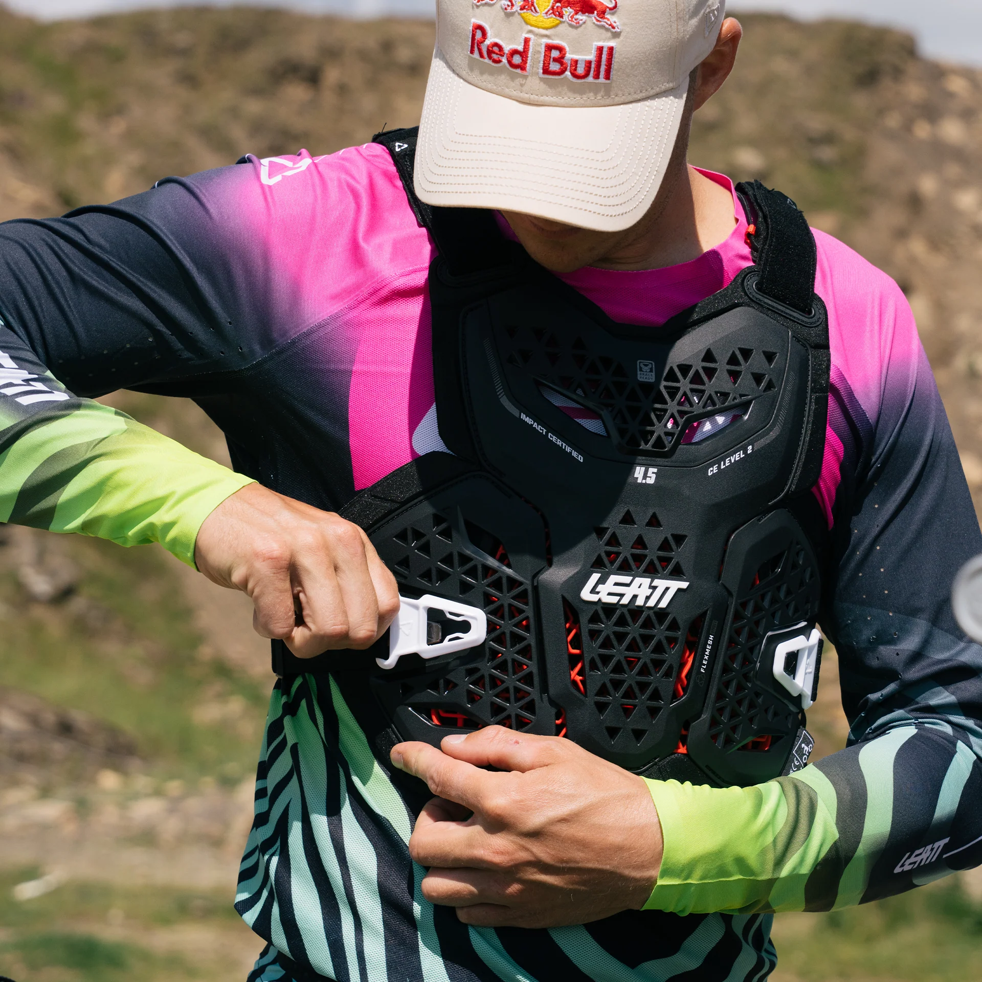 Chest Protector 4.5 Hybrid - Image 12