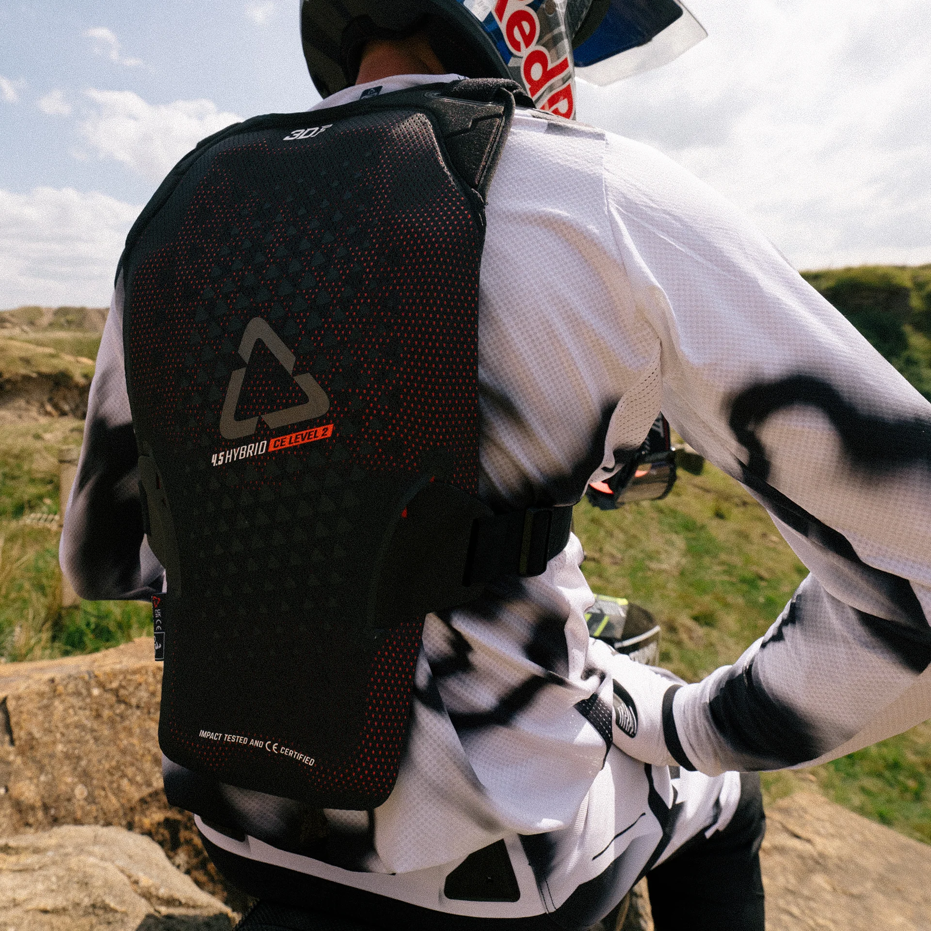 Chest Protector 4.5 Hybrid - Image 7