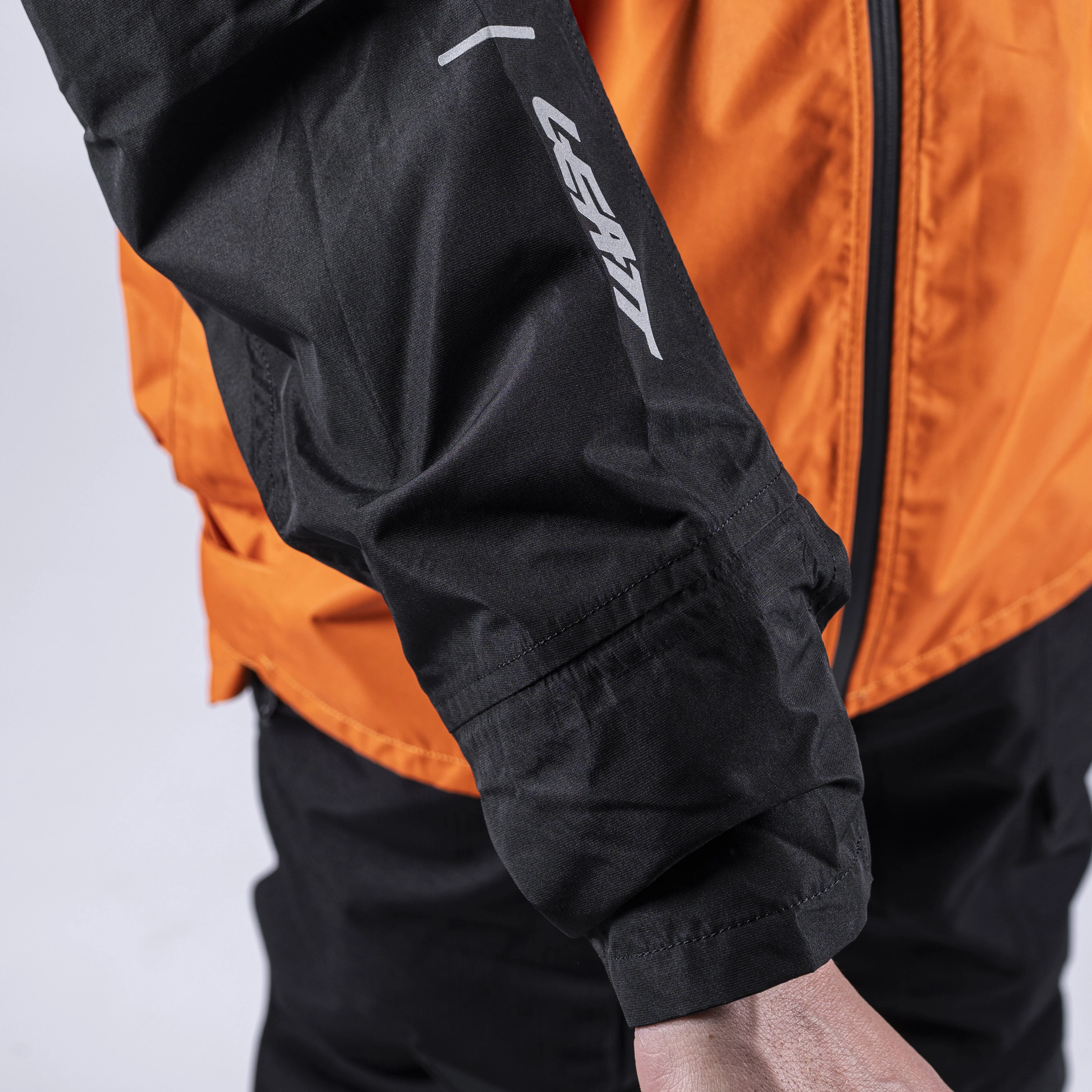Jacket ADV Rain Cover - Image 4