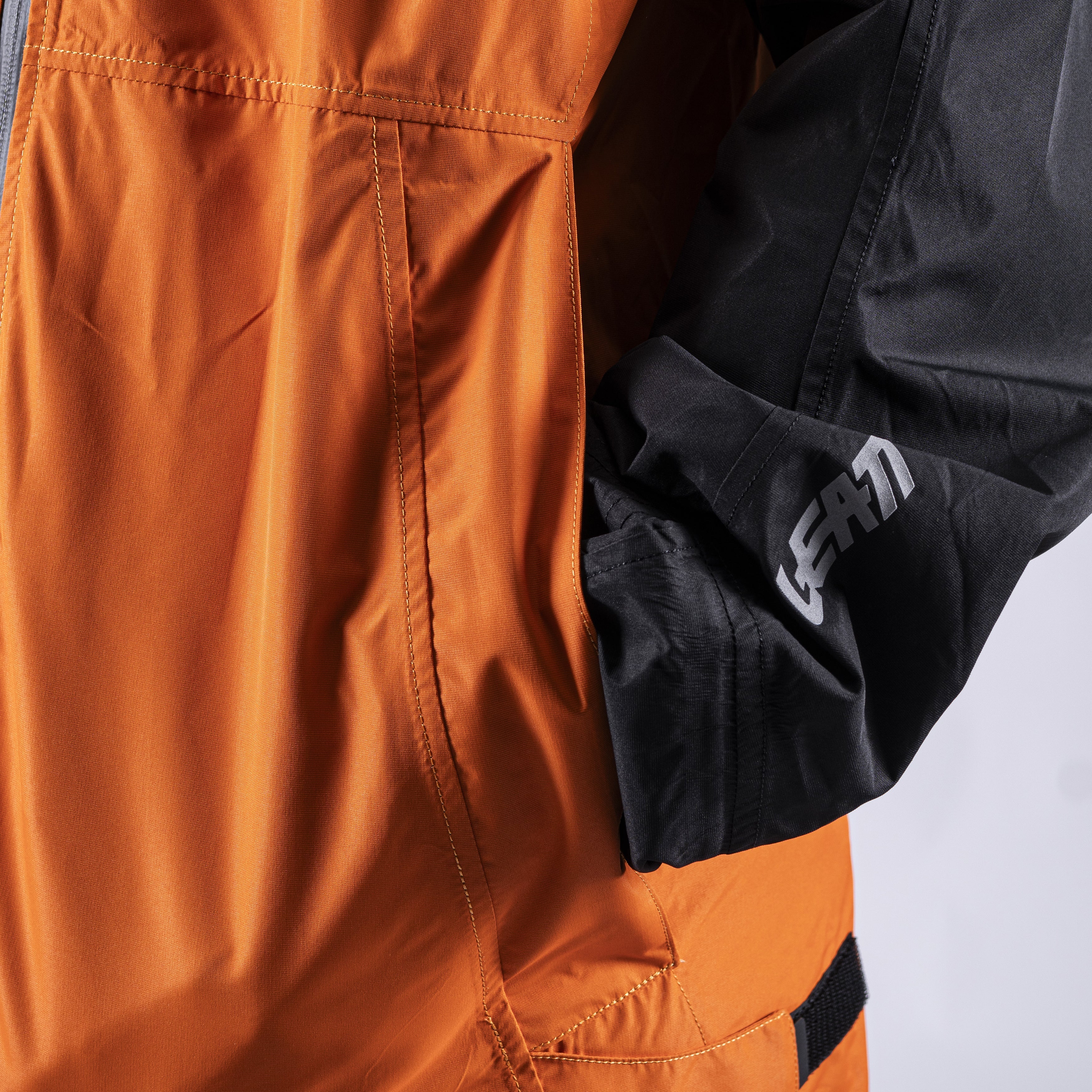 Jacket ADV Rain Cover - Image 6