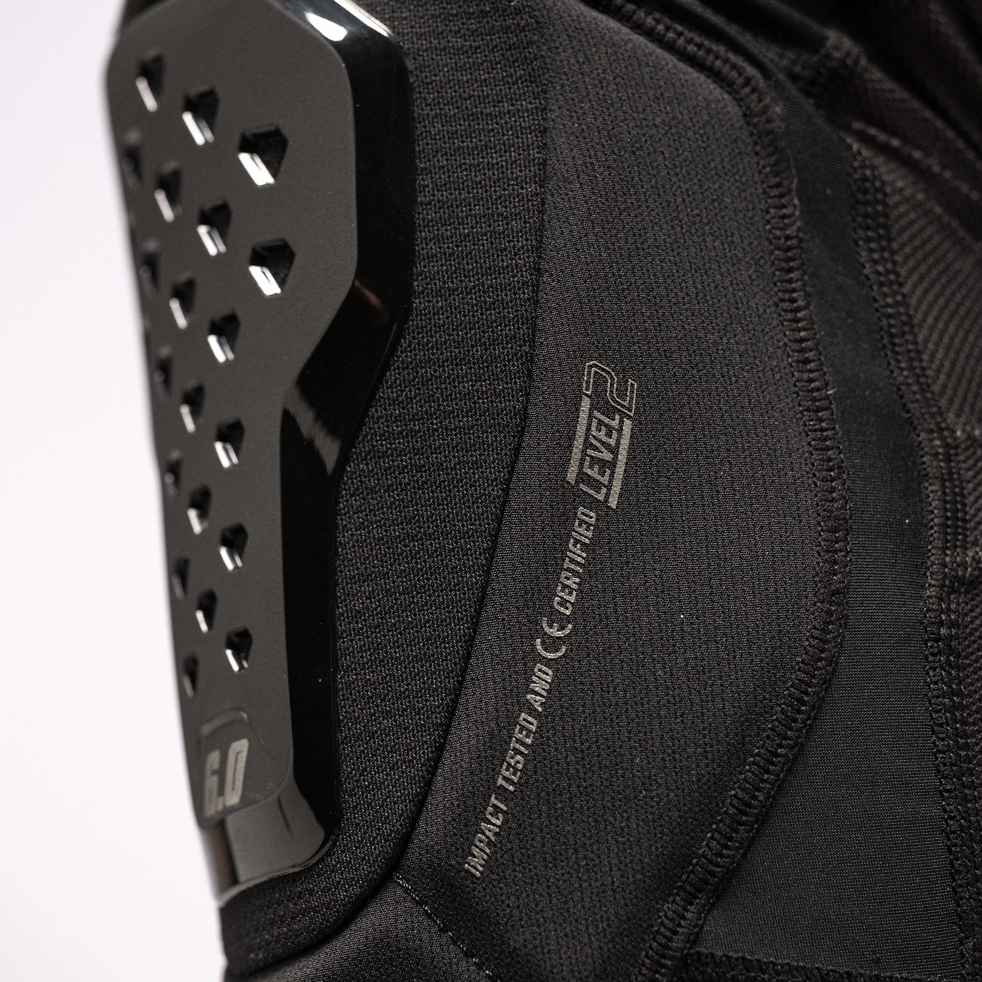 Knee Guard 6.0 Evo - Image 4
