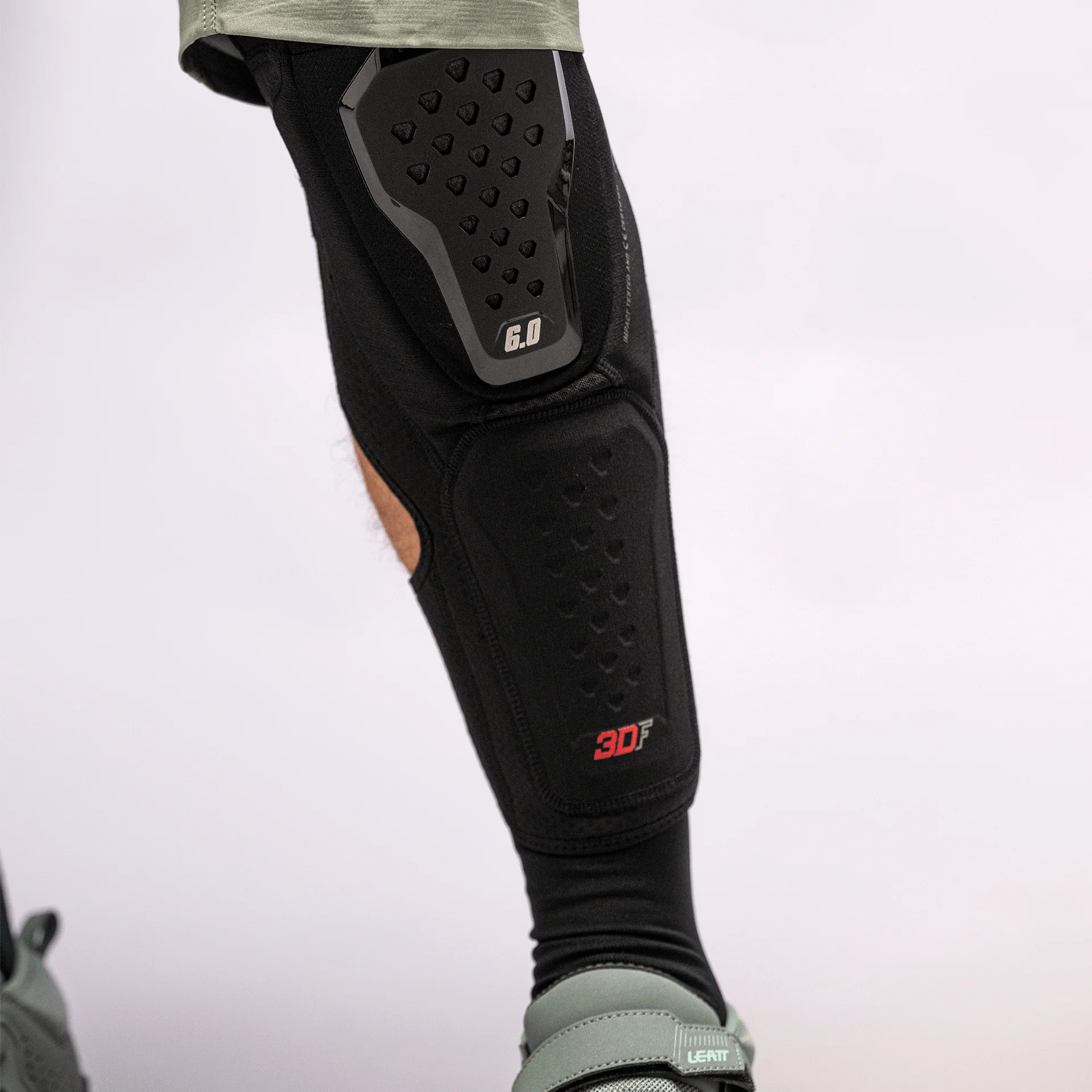 Knee Guard 6.0 Evo EXT - Image 12