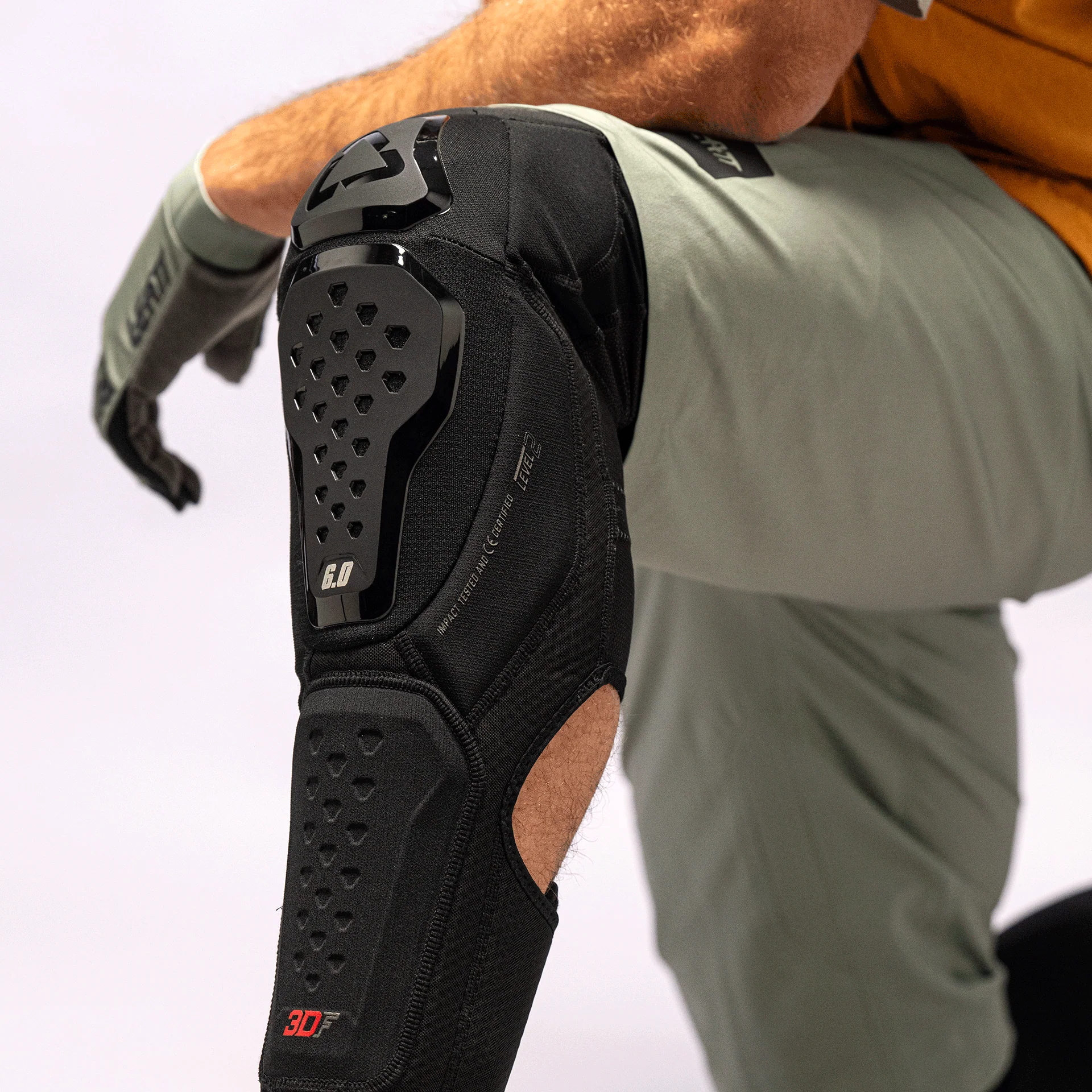 Knee Guard 6.0 Evo EXT - Image 16
