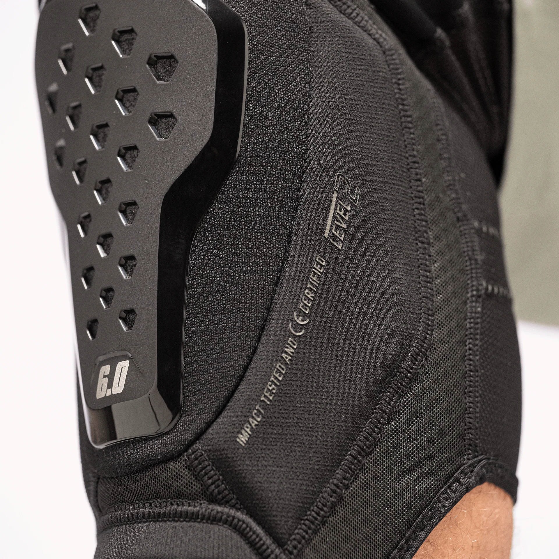 Knee Guard 6.0 Evo EXT - Image 7