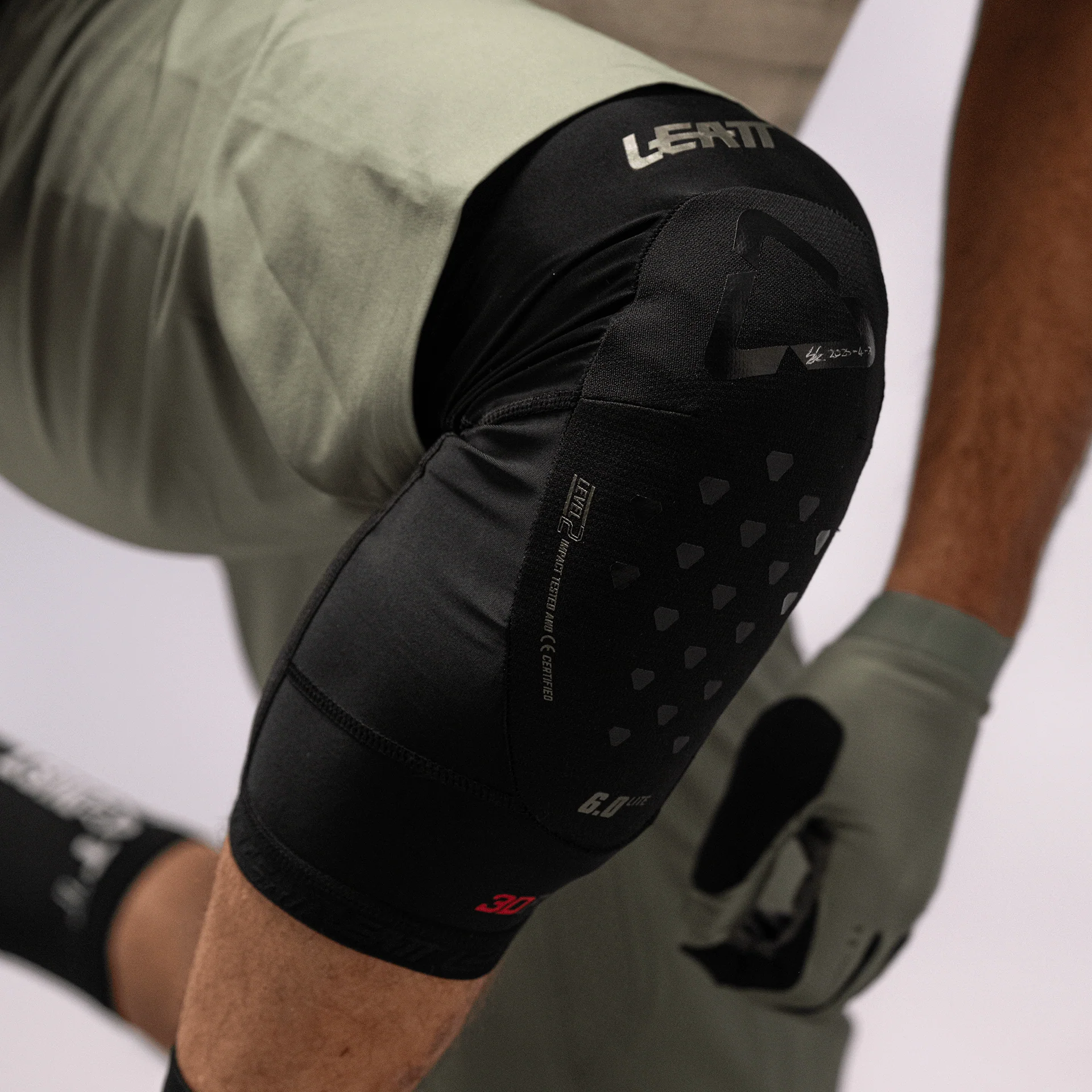 Knee Guard 6.0 Evo Lite - Image 5